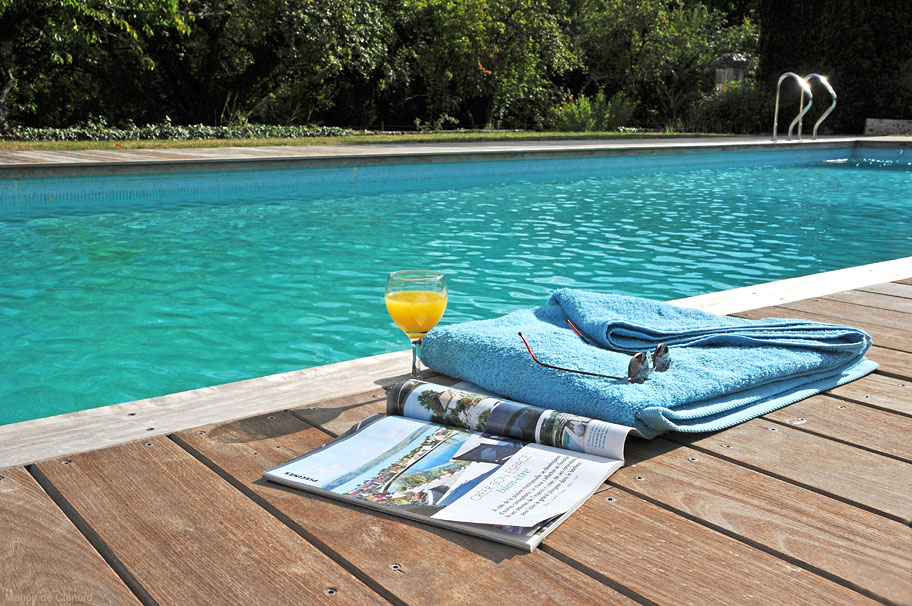 La piscine du Manoir de Clénord