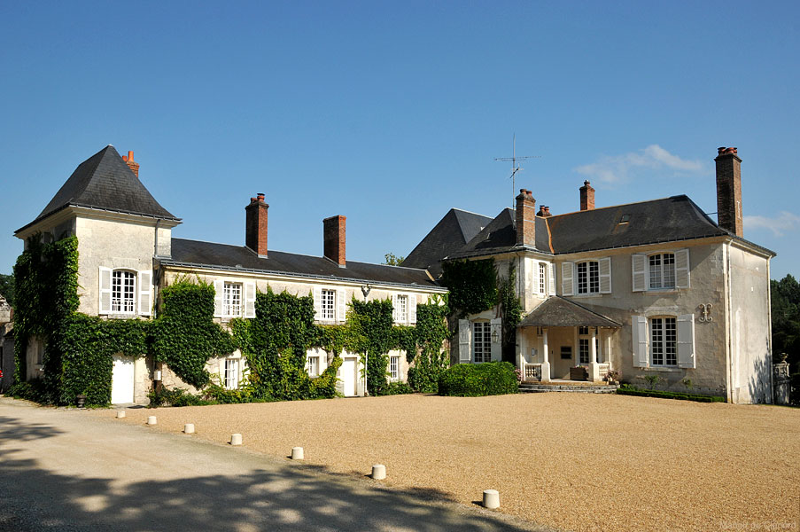 Manoir de Clénord - la Cour d'honneur